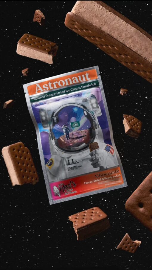 Astronaut Ice Cream Sandwich 200mg | Chocolate New Amsterdam